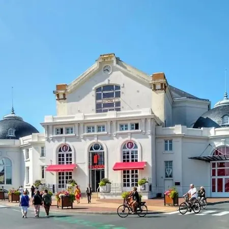 アパート En Bord De *