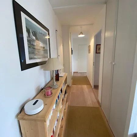 En Bord De Apartment