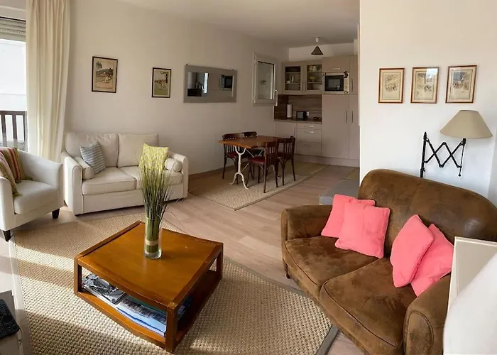 En Bord De * קאבורג